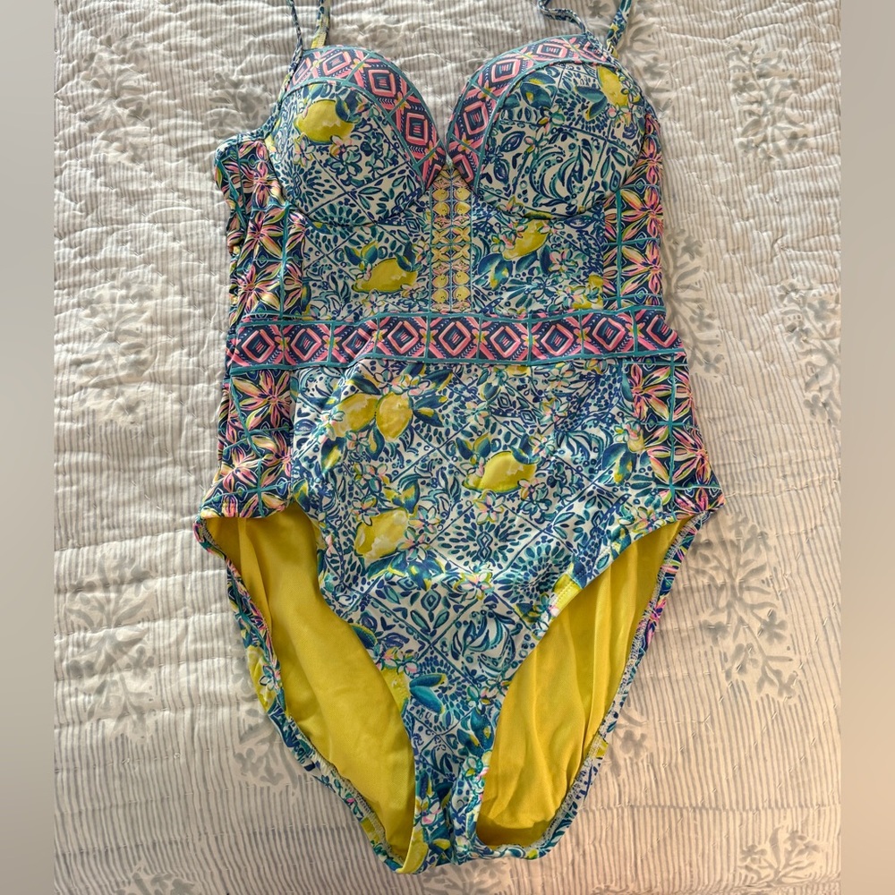 Lilly Pulitzer lemon Swimsuit